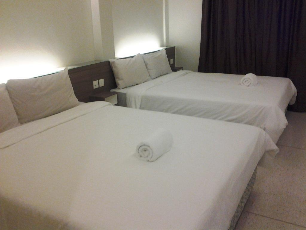Qish Hotel Malacca Exterior photo