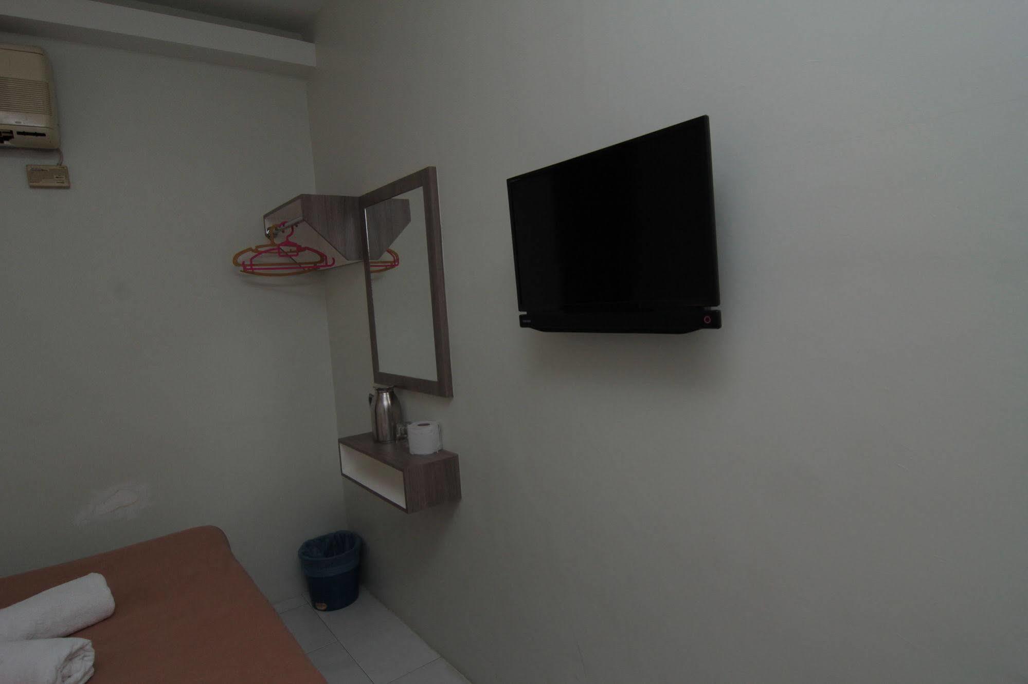 Qish Hotel Malacca Exterior photo